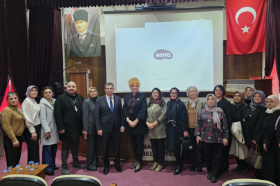 BAĞIMLILIKLA MÜCADELEDE ANNELERİN ROLÜ ANLATILDI