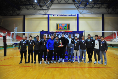 BAÜN KADIN VOLEYBOL TAKIMI BÜYÜK BAŞARIYA İMZA ATTI