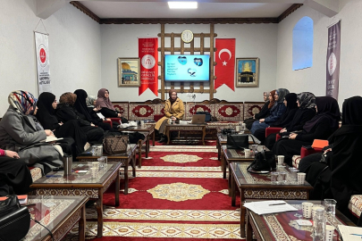 BANDIRMA’DA FAHRİ KUR’AN KURSU ÖĞRETİCİLERİNE EĞİTİM SEMİNERİ