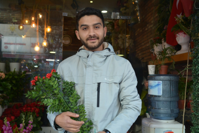 YILBAŞININ VAZGEÇİLMEZİ KOKİNA BANDIRMA’DA TEZGÂHLARDAKİ YERİNİ ALDI