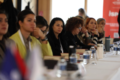 İstanbul Büyükşehir'den kadın istihdamı için çözüm çalıştayı