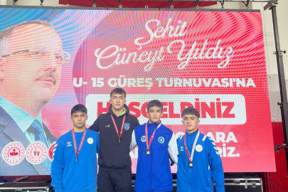 BALIKESİR’İN GÜREŞÇİLERİ DERECELERLE DÖNDÜ