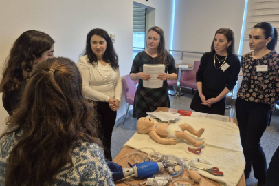BALIKESİR’DE SAĞLIK PERSONELİNE YENİDOĞAN CANLANDIRMA EĞİTİMİ