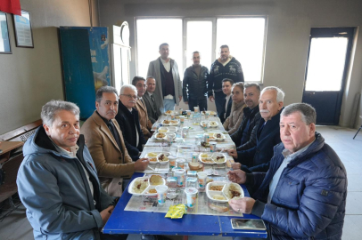 BURHANİYE BELEDİYESİ FEN İŞLERİ PERSONELİNE PİLAV HAYRI