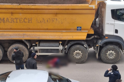 HAFRİYAT KAMYONU KADINI METRELERCE SÜRÜKLEDİ