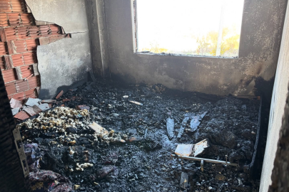 GAGA’DAN YANGINDA EVİ ZARAR GÖREN VATANDAŞA DESTEK