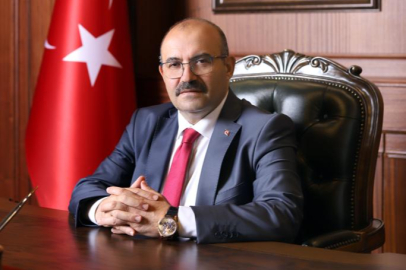 BALIKESİR VALİSİ USTAOĞLU’NDAN 10 OCAK ÇALIŞAN GAZETECİLER GÜNÜ MESAJI