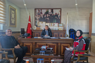 İLÇE MÜFTÜSÜ PEHLİVAN’A UMRE SONRASI YOĞUN ZİYARET