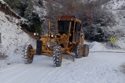BİGADİÇ’TE KIRSAL MAHALLELERDE KARLA MÜCADELE