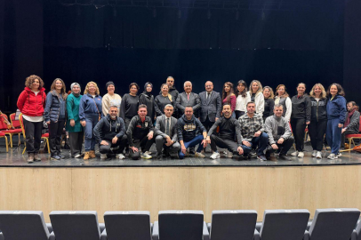 BALIKESİR MAARİF EKİBİ ŞUBAT GÖSTERİSİ İÇİN ÖZVERİYLE ÇALIŞIYOR