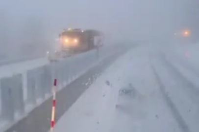 Sürücüler dikkat! D-100 Bolu Dağı Geçidi'nde kar ve buzlanma