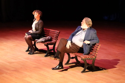 Sakarya'da usta oyunculardan unutulmaz performans