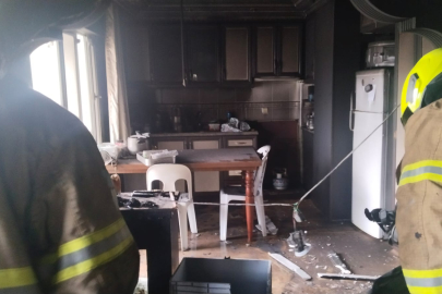 ERDEK’TE APARTMAN DAİRESİNDE YANGIN
