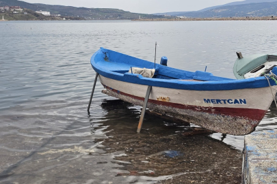YAĞIŞ SONRASI BANDIRMA’DA DENİZ SEVİYESİ YÜKSELDİ