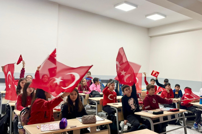 BANDIRMA’DA İLK DERS “BAYRAK SEVGİSİ”
