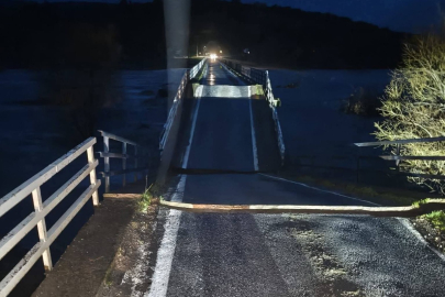 SUSURLUK’TA KÖPRÜ ÇÖKTÜ