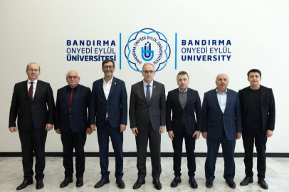 BANÜ’DE YEREL YÖNETİM VE SANAYİ İŞ BİRLİĞİ GÖRÜŞMESİ