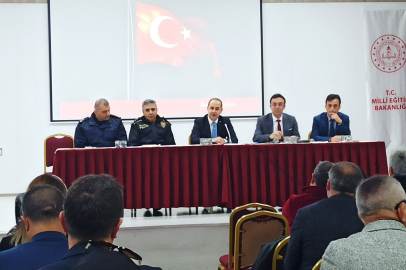 BANDIRMA’DA YENİ EĞİTİM YILI İÇİN OKUL GÜVENLİĞİ MASAYA YATIRILDI