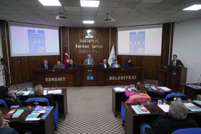 EDREMİT’TE GÜNDEM AFET HAZIRLIĞI, DOĞALGAZ VE ARITMA PROJELERİ