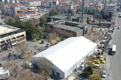 Kayseri Büyükşehir'den iki ayrı noktaya iftar çadırı