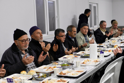 TAŞPINAR KÖYÜ’NDE İLK İFTAR BULUŞMASI