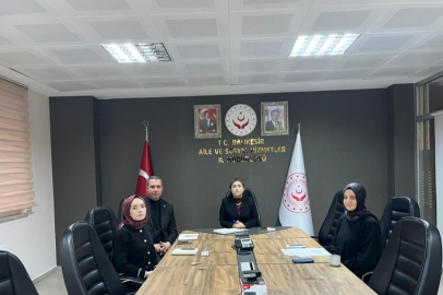 BALIKESİR’DE KADIN HİZMETLERİ ÇALIŞMALARI MASAYA YATIRILDI