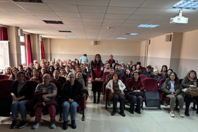 BANDIRMA’DA KORUYUCU AİLELERE YÖNELİK BİLGİLENDİRME EĞİTİMİ