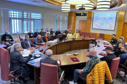 MİRZA KAFE SAHİPLERİYLE İŞGALİYE SORUNLARINI GÖRÜŞTÜ