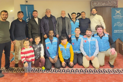 TÜGVA BANDIRMA’DAN YOĞUN KATILIMLI “MEDİNE SOFRASI” SAHURU