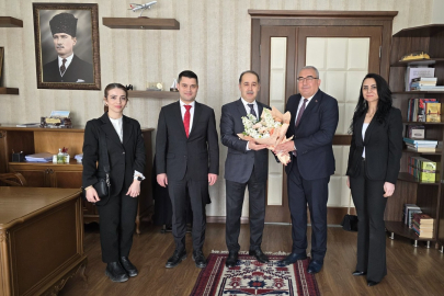 VERGİ HAFTASI BANDIRMA'DA KUTLANDI