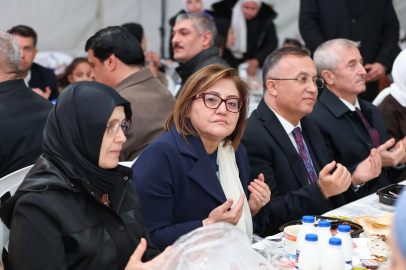 Gaziantep'ten Halep'te 10 bin kişilik iftar