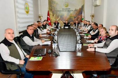 BALIKESİR’DE ORMAN YÖNETİMİ 2026 YILI HEDEFLERİNİ GÖRÜŞTÜ