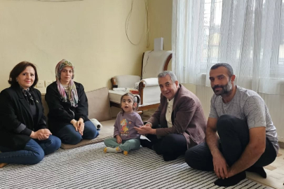 AK PARTİ BANDIRMA’DAN SMA HASTASI FEVZİYE BEBEĞE ZİYARET