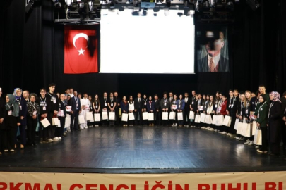 BALIKESİR ÖĞRENCİLERİNDEN MARMARA BÖLGE FİNALİNDE BÜYÜK BAŞARI
