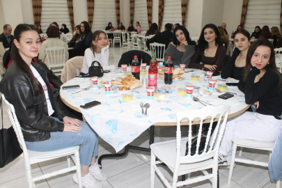 DURU, MANYAS MYO ÖĞRENCİLERİYLE İFTARDA BULUŞTU