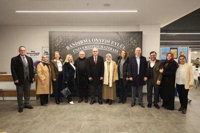 BANDIRMA’DA ÜNİVERSİTE PERSONELİ İFTARDA BİR ARAYA GELDİ