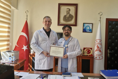 BALIKESİR’DE “YILIN EN İYİ HEKİMİ” ÖDÜLÜ BANDIRMA’DAN