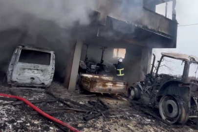 Düzce'de garaj yangınında 6 araç kullanılamaz hale geldi