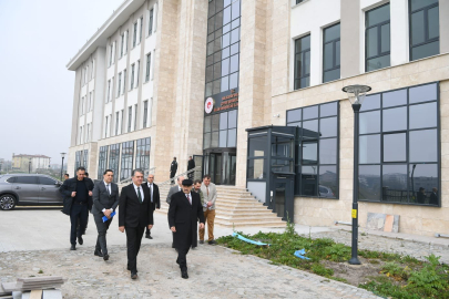 VALİ USTAOĞLU YENİ HİZMET BİNASINI İNCELEDİ