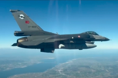 JETLER ŞEHİTLER İÇİN HAVALANDI