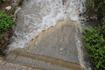 SAĞANAK YAĞIŞ DERELERİ TAŞIRDI, TARLALAR SUYA DOYDU