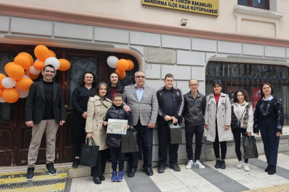 BANDIRMA’DA KÜTÜPHANE HAFTASINDA ÖRNEK ÖĞRENCİLERE ÖDÜL