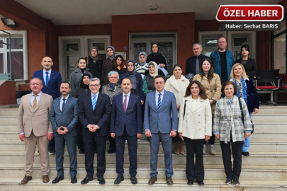 BANDIRMA’DA KURSİYERLERİN SERTİFİKA SEVİNCİ