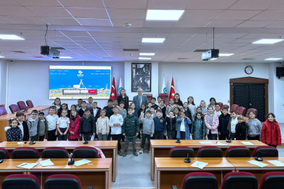 MİNİK ÖĞRENCİLER BANDIRMA BELEDİYE ÇALIŞMALARINI ÖĞRENDİ