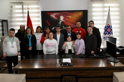 ÖZEL BİREY VE AİLELERİNDEN FARKINDALIK BULUŞMASI