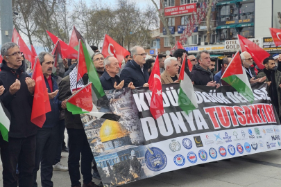 BANDIRMA’DA FİLİSTİN İÇİN TEK YÜREK