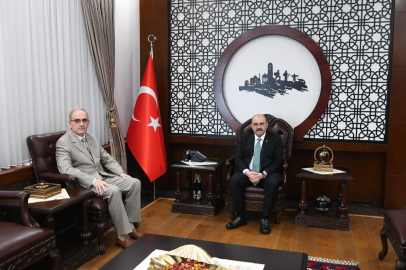 REKTÖR BOZ’DAN VALİ USTAOĞLU’NA ZİYARET