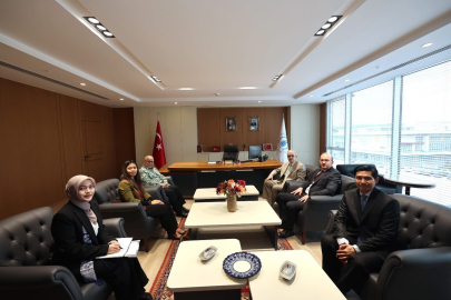 ENDONEZYA BAŞKONSOLOSU HARSONO’DAN BANÜ ZİYARETİ