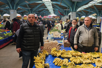 BANDIRMA’DA PAZARCI ESNAFI TEPKİLİ