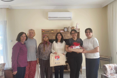 SINDIRGI’DA YENİDOĞAN BEBEKLERE BELEDİYE HEDİYESİ